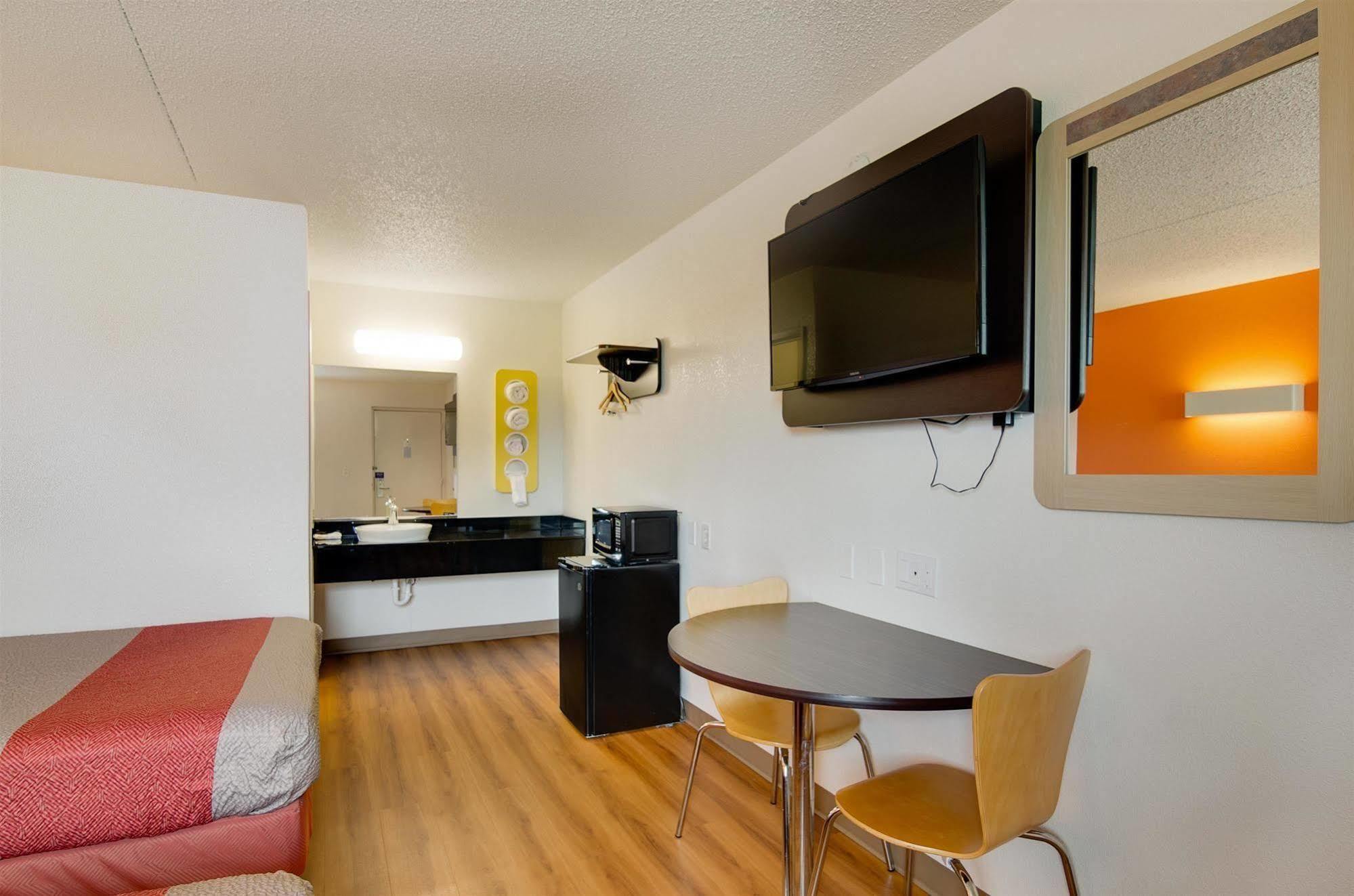 Motel 6-Salina, Ks Экстерьер фото